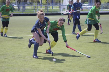 В матче за третье место женского Кубка России «Коммунальщик» уступил питерскому «Метрострою» – 4:5.