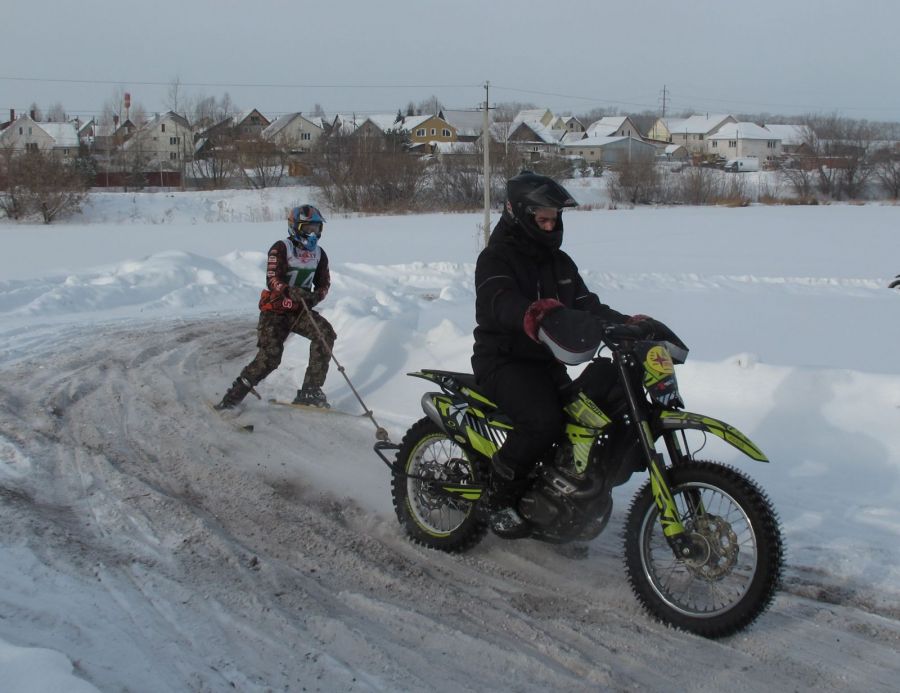 В Барнауле состоялись старты мотолыжных экипажей «Весенняя капель»