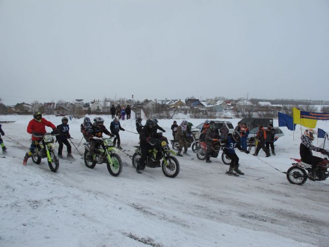 В Барнауле состоялись старты мотолыжных экипажей «Весенняя капель»