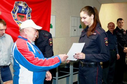 В БЮИ МВД России прошёл чемпионат Алтайского края по стрельбе из боевого оружия.