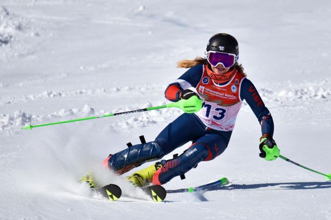 На трассе слалома Анна Хавронова. Фото: РФГС