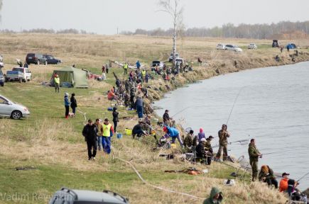 В Павловском районе прошли ежегодные краевые соревнования по ловле донной удочкой. 