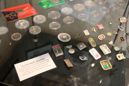 В музейную ночь с 20 на 21 мая в Государственном художественном музее Алтайского края  закончит свою работу выставка «Стрельба из лука: история, спорт, искусство».