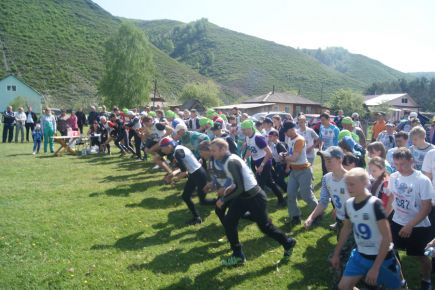 На горе Кисличной в Чарышском районе состоялся трейлраннинг «Кубок Сергея Половинкина».