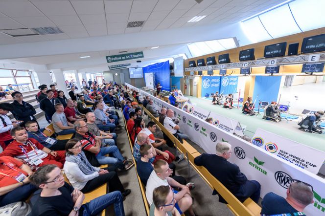 Сергей Каменский завоевал вторую медаль на этапе Кубка мира в Мюнхене, повторив в квалификации мировой рекорд.