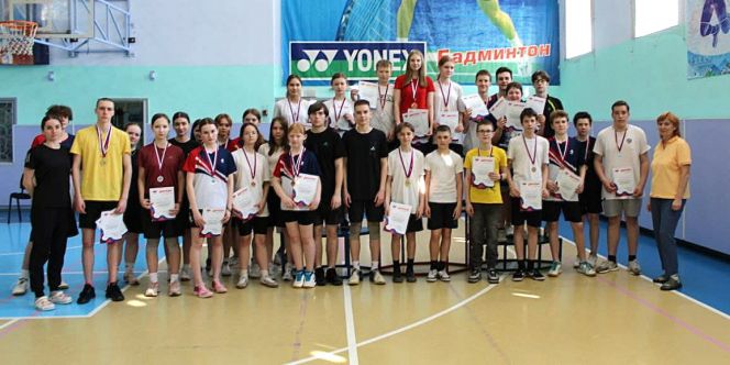 В Рубцовске состоялся турнир мастеров ракетки и волана