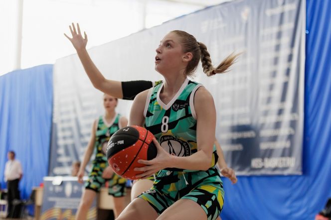 Фрагменты матча девушек Алтайский край - Республика Бурятия. Фото: ШБЛ "КЭС-Баскет"