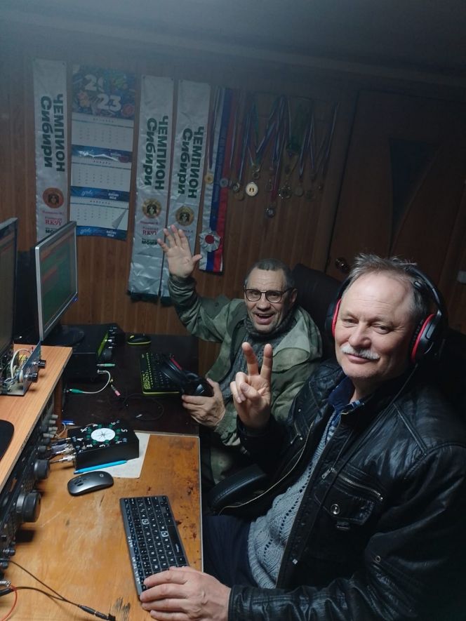 Участники соревнований мастера спорта России Владимир Подготовка и Алексей Богомолов