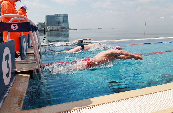 Алтайская «Белуха» у берегов Владивостока. Моржи региона с блеском выступили на финальном этапе Кубка России (фото) 
