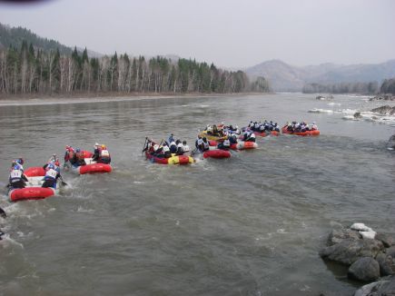 Алтайские рафтеры приняли участие в розыгрыше открытого Кубка Горно-Алтайска (фото).