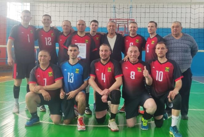 Стартовали отборочные соревнования сельской олимпиады в гиревом спорте, продолжаются в баскетболе и волейболе