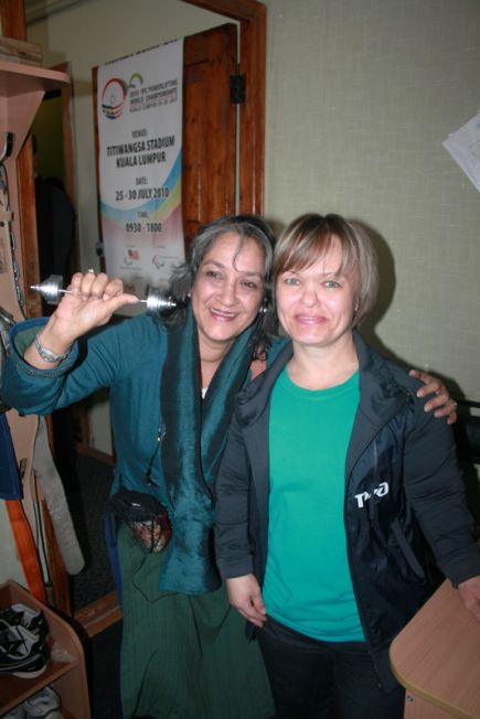 Специальный докладчик Совета ООН по правам человека в области культурных прав Фарида Шахид побывала в Барнауле и посетила физкультурно-оздоровительный клуб инвалидов «Патриот».