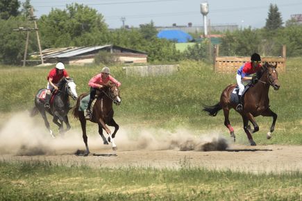 Благовещенка скачет в отрыв