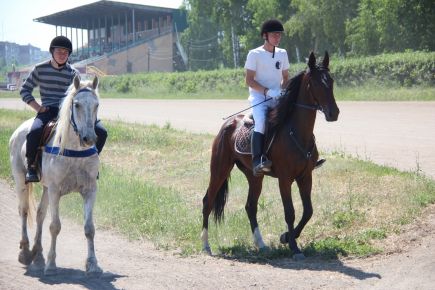 Благовещенка скачет в отрыв