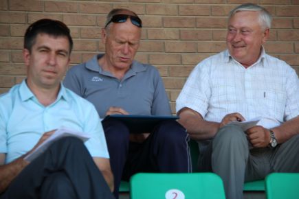 Благовещенка скачет в отрыв