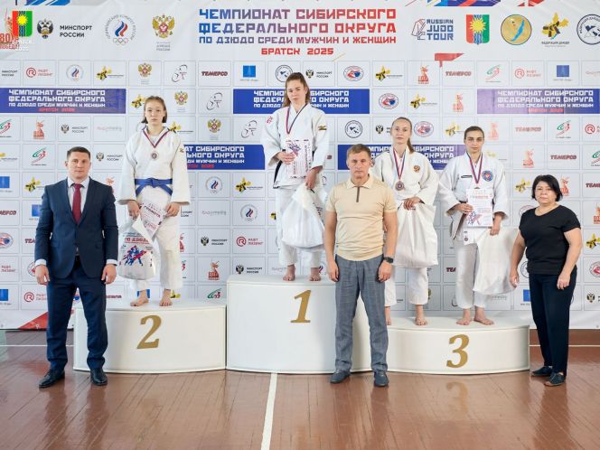 Жанна Притула на высшей ступени пьедестала. Фото: Дмитрий Шибанов