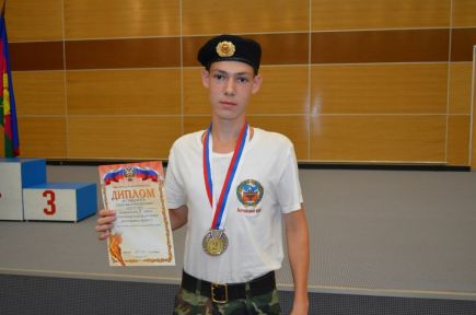 Воспитанник военно-спортивного клуба «Алькор» Алексей Смоленский – серебряный призёр Спартакиады молодёжи России допризывного возраста. 