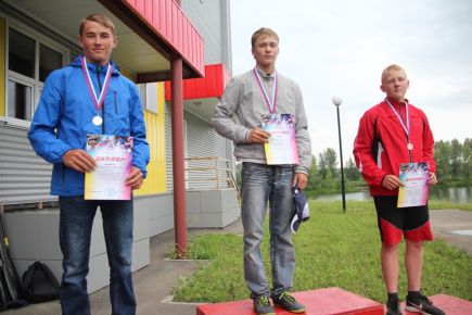 В Барнауле прошло первенство Алтайского края по гребле на байдарках и каноэ.