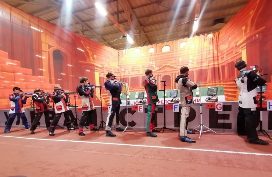 Финал юношеских соревнований в младшей возрастной группе. Фото из альбома участников соревнований