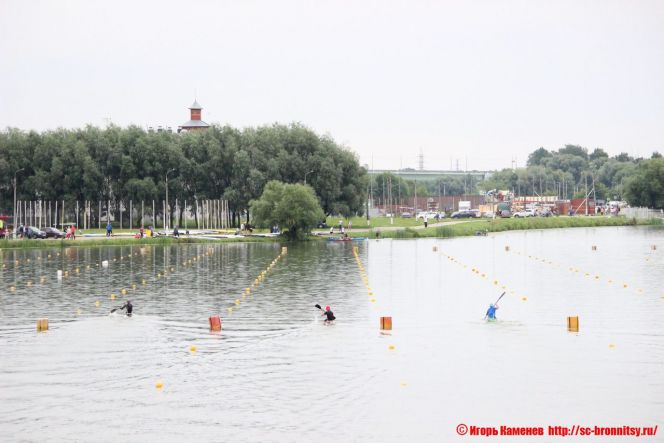 Иван Папулин из Павловска - победитель всероссийских соревнований по гребле на байдарках и каноэ в Бронницах. 