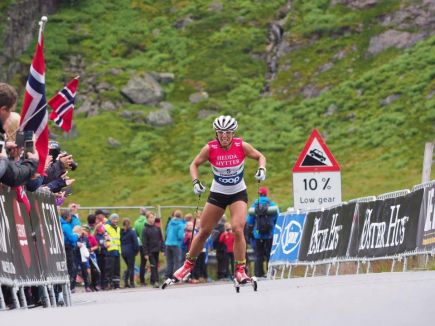 Яна Кирпиченко выступила на фестивале лыжников в Норвегии. 