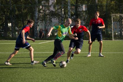 Сборная журналистов в серии послематчевых пенальти оказалась сильнее хоккеистов «Алтая»