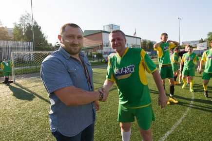 Сборная журналистов в серии послематчевых пенальти оказалась сильнее хоккеистов «Алтая»