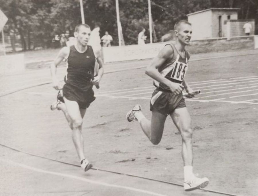 Соперничество на беговой дорожке. Фото Виктора Шинкоренко