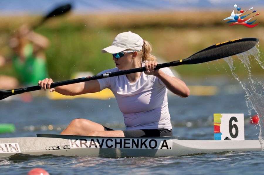 Анастасия Кравченко на дистанции. Фото: Федерация каноэ России