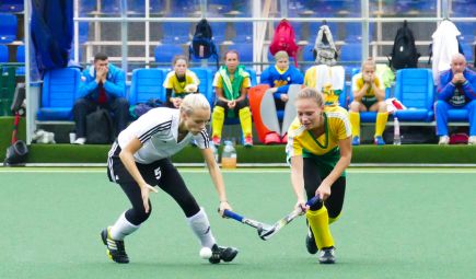 "Коммунальщик" в серии буллитов обыграл волгодонскую "Дончанку" - 2:1. 