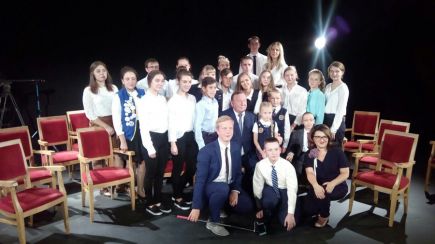 Губернатор Алтайского края Александр Карлин ответил на вопрос юного спортсмена об отношении к неудачам.