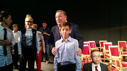 Губернатор Алтайского края Александр Карлин ответил на вопрос юного спортсмена об отношении к неудачам.