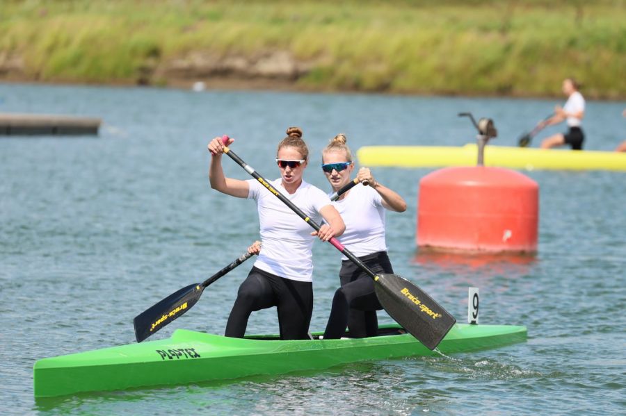 София Штиль и Анастасия Лухнева в каноэ-двойке выиграли две золотые медали Спартакиады молодежи России.  Фото: Александр Чёрный/"Алтайский спорт"