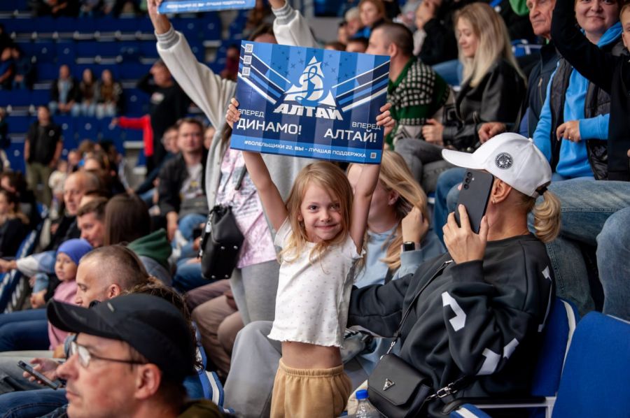 Фото: ХК "Динамо-Алтай" 