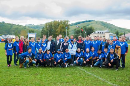 В райцентре Солонешном состоялся первый розыгрыш «Летнего кубка» на призы депутатов АКЗС Андрея Осипова и Сергея Лямина.