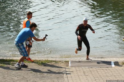 На территории ОЭЗ «Бирюзовая Катунь» провели первые в Сибири соревнования на полужелезной дистанции «ALTAI TRI RACE».