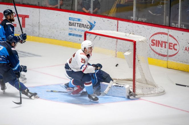 Фото: ХК "Динамо-Алтай"