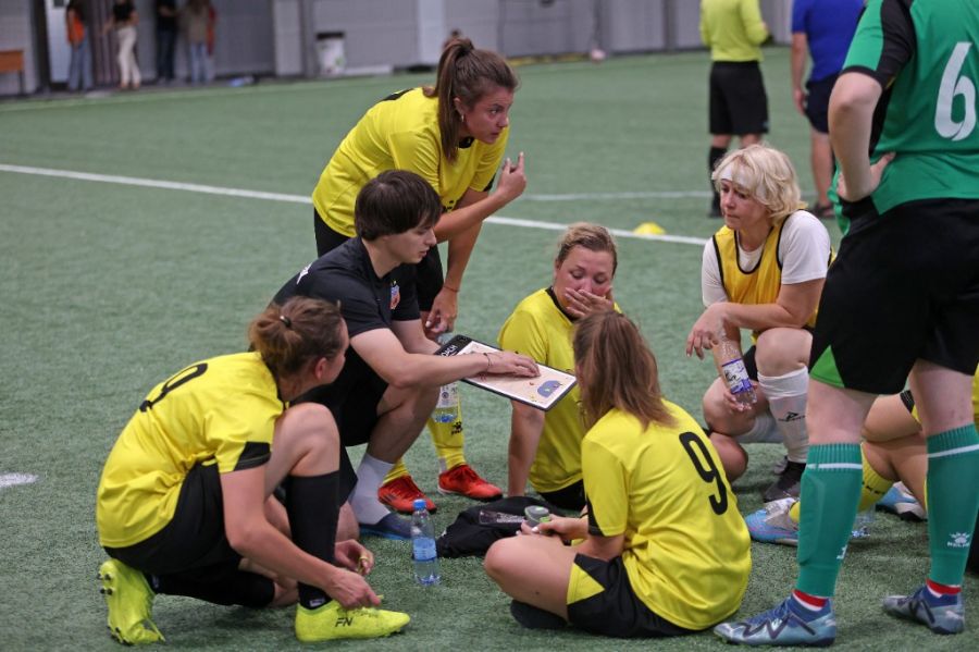 Представительницы школы Алексея Смертина. Фото: Андрей Каспришин