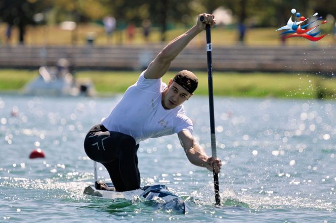 Золотой финиш Захара Петрова. Фото: Bence Vekassy