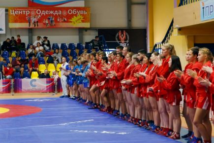 Алтайские самбисты завоевали 15 медалей на Всероссийском турнире памяти Героя Советского Союза, ветерана Великой Отечественной войны Геннадия Николаевича Ворошилова.