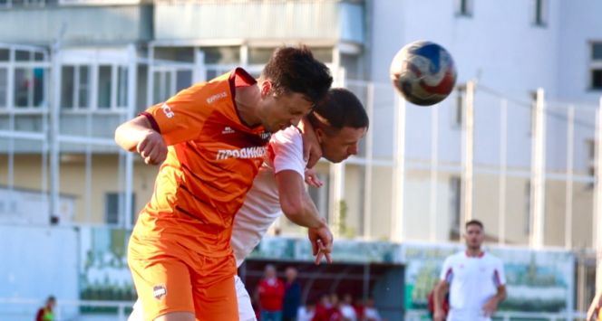 Фрагмент матча "Полимер" - "Темп". Фото: Александр Черный 