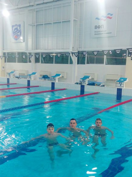 Трое алтайских спортсменов стали участниками целевой программы Всероссийской федерации плавания «Я стану Чемпионом!».