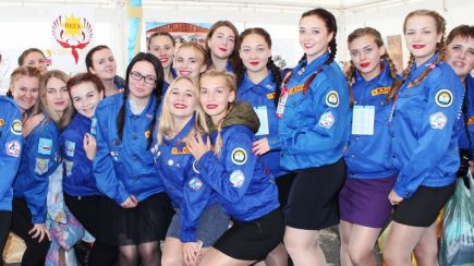 "Планета" из АГАУ и краевой педотряд "Ювента" - победители Спартакиады студенческих стройотрядов Алтайского края. 