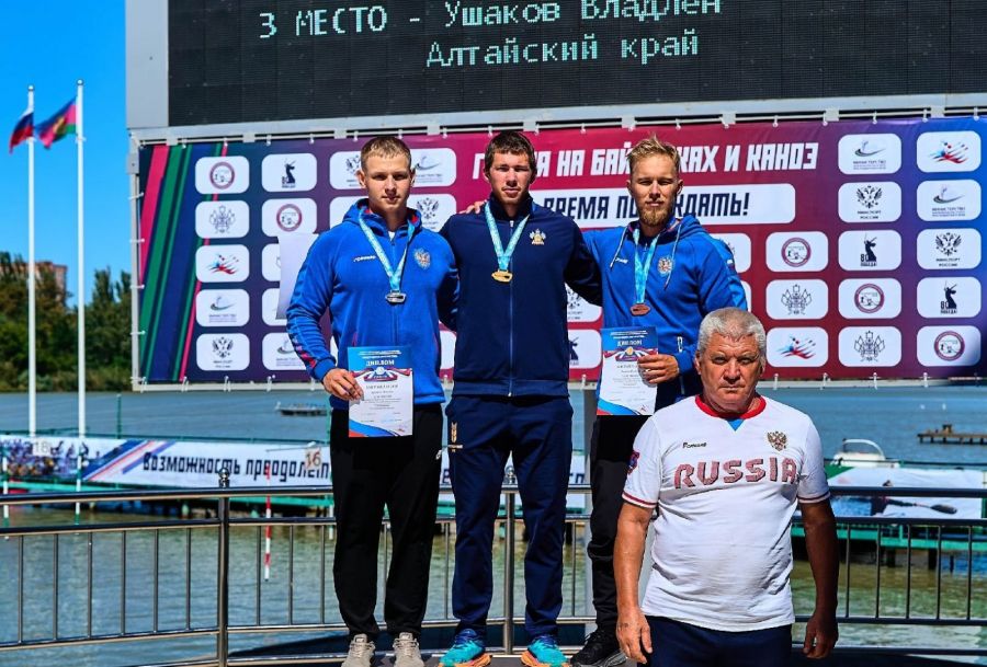 Владлен Ушаков - бронзовый призер Всероссийских соревнований (байдарка, 200 м). Фото: Федерация каноэ России