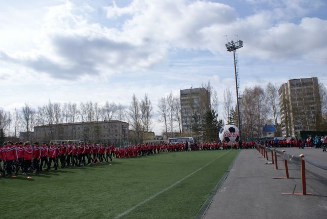 1 мая на стадионе СДЮШОР Алексея Смертина прошёл большой традиционный турнир, посвящённый дню рождения известного футболиста.