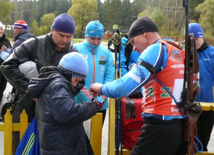 В Барнауле прошли соревнования "Эстафета поколений". 