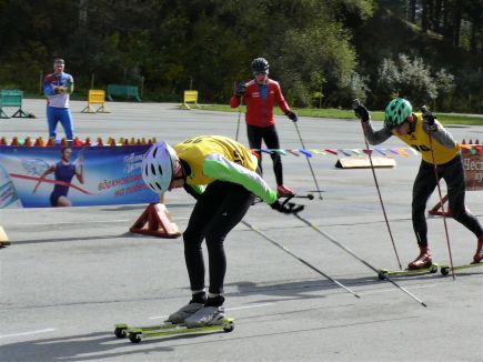 В Барнауле состоялись чемпионат и первенство края по обще-физической подготовке лыжников.