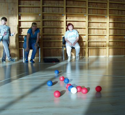 В Барнауле прошёл краевой турнир по адаптивным видам спорта среди лиц с ограниченными возможностями здоровья, посвященный 80-летнему юбилею Алтайского края.