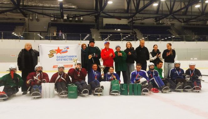 Первым чемпионом края по следж-хоккею 3x3 стала команда Барнаульской организации «Всероссийское общество инвалидов»