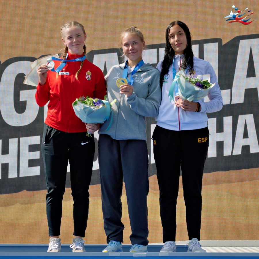 На церемонии награждения. Фото: Bence Vekassy